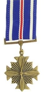 thumbnail image 2 of US Military Full Size Distinguished Flying Cross Medal – Brand New 2 of 5