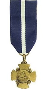 navy cross miniature military medal